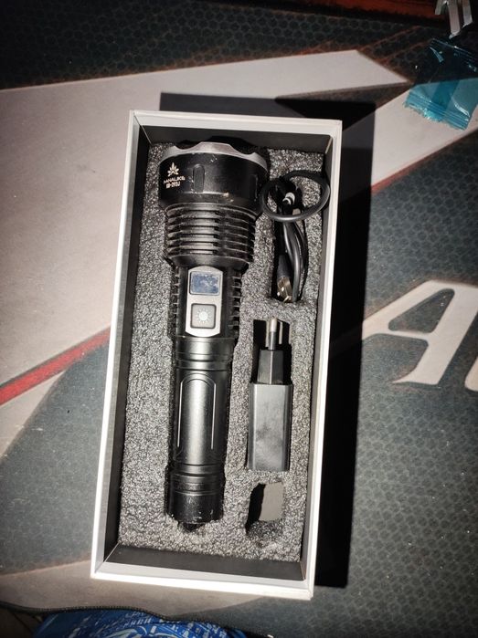 Очень мощный фонарь 2000 lm
