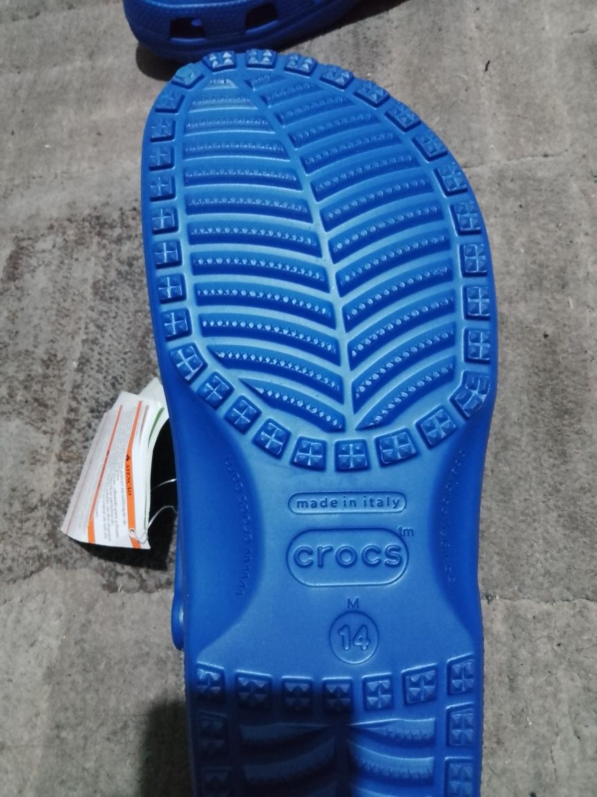 Pereche de papuci Crocs albastri marime 49/50