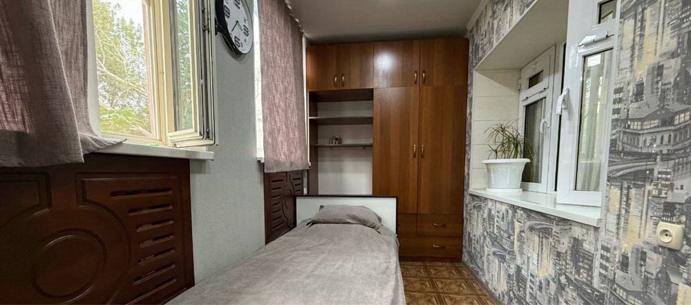 3/3/5 м-в Авиасозлар-2  кирпичный дом 77 серия