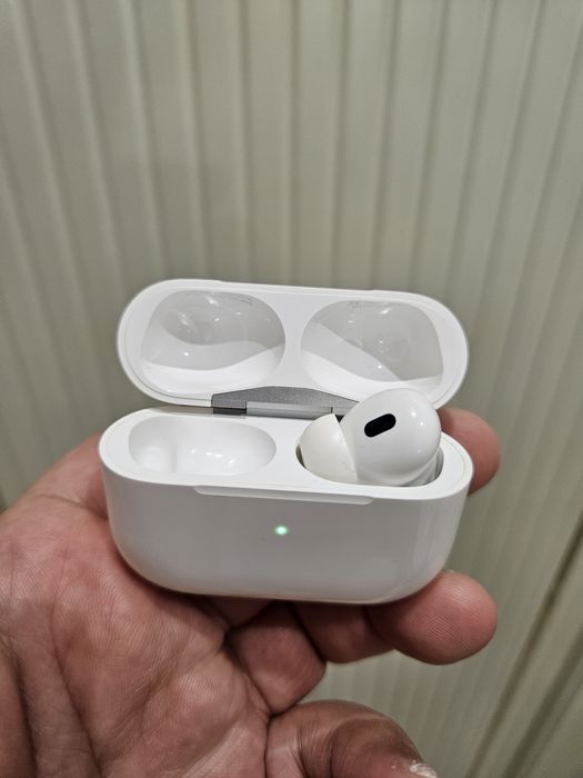 AirPods pro 2 Apple