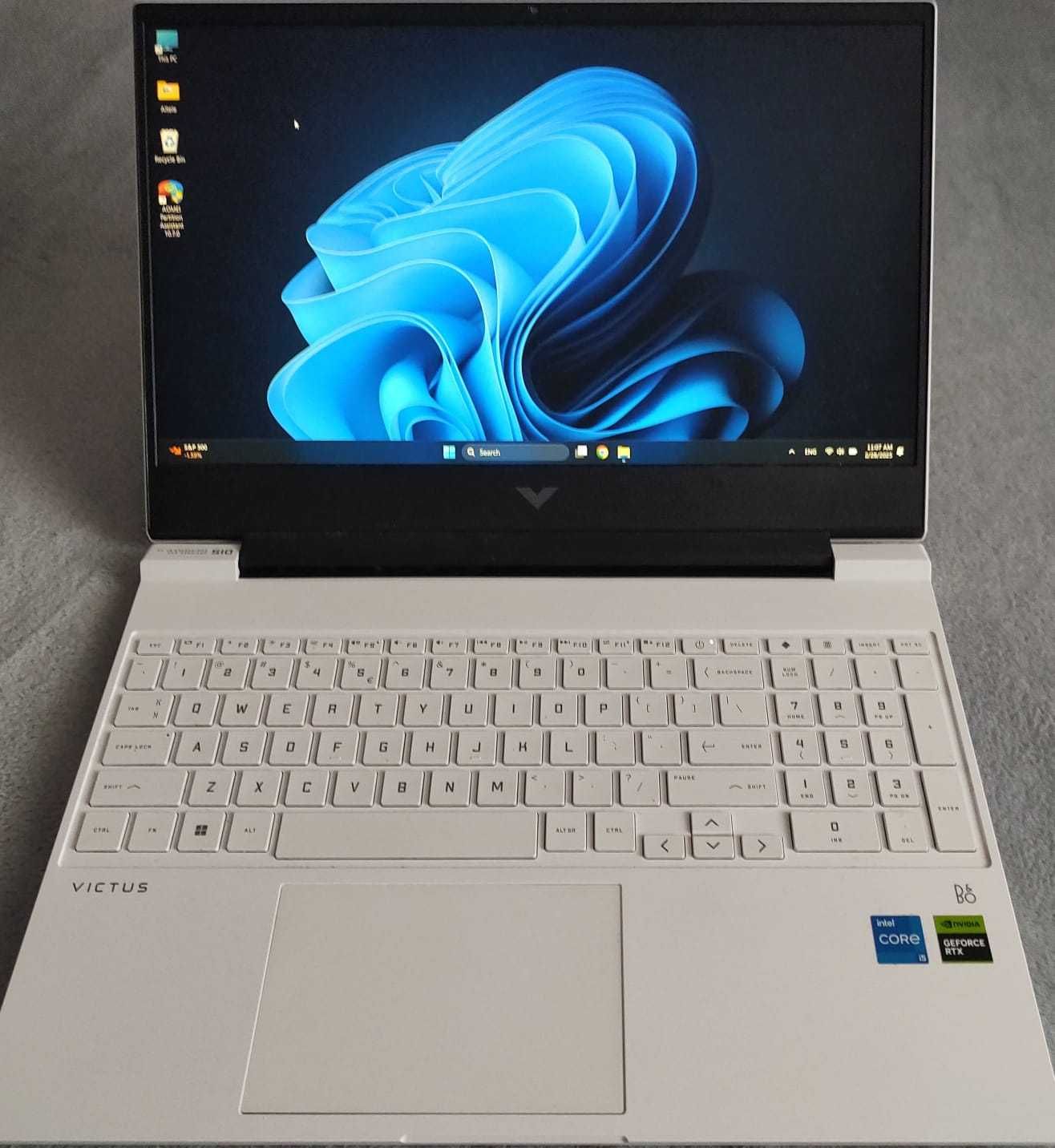 Laptop HP Gaming 15.6'' Victus i5-12500h & RTX 4060 8 GB 16 GB RAM