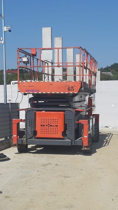 Societate vindem nacela/nacele diesel 4x4, 12m, 15m, 17m