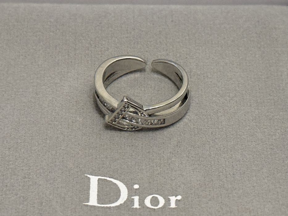 Inel Dior Argintiu