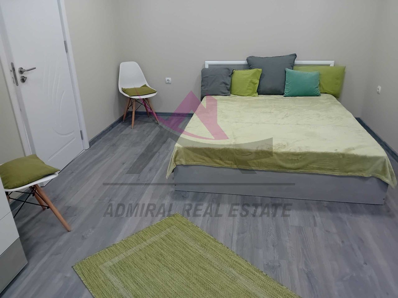 Дава се под наем Тристаен апартамент в Варна, Бриз - 86 кв.м за 600 € - Снимка #2