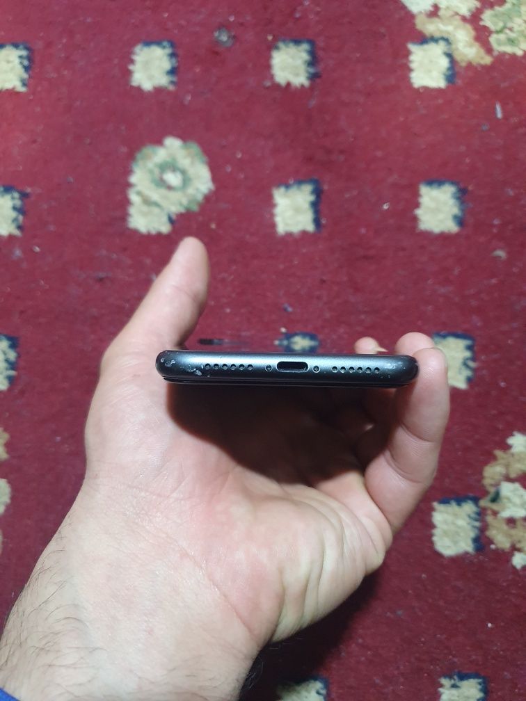 Iphone 11 xotira 64