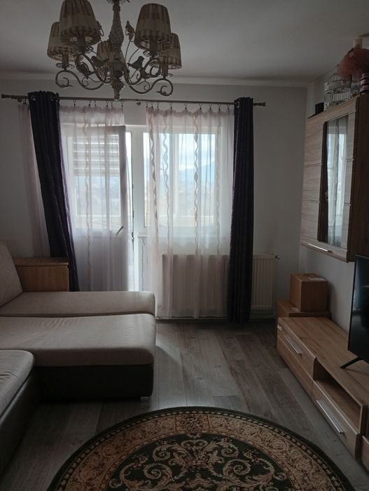 Vând apartament Car. Ștefan cel Mare, Sacele