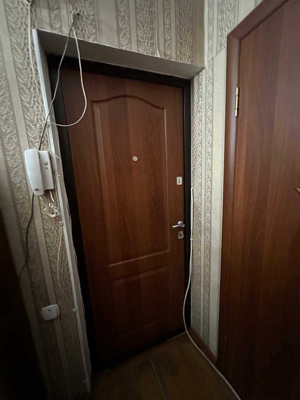 Продаю 4-комнатную-студию в 22 микрорайоне! Помощь в ипотеке!