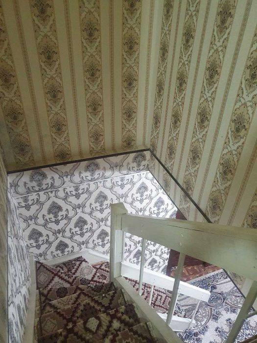 Navoiy shahar. 3 xonali uy ikki qavatli qilib qurilgan