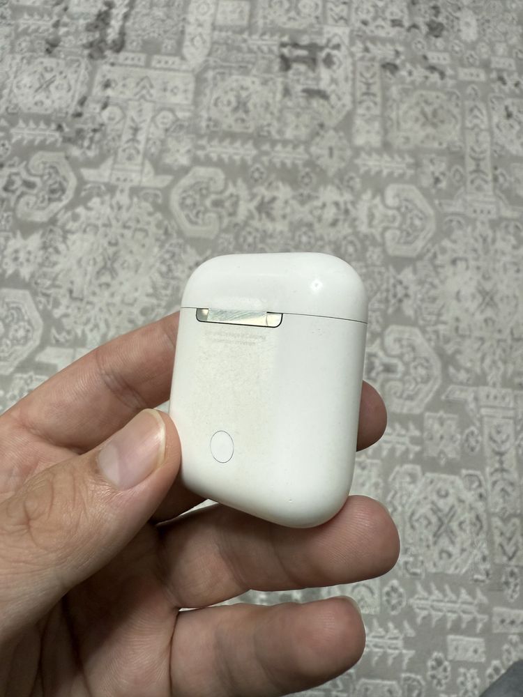 Продам Airpods 2