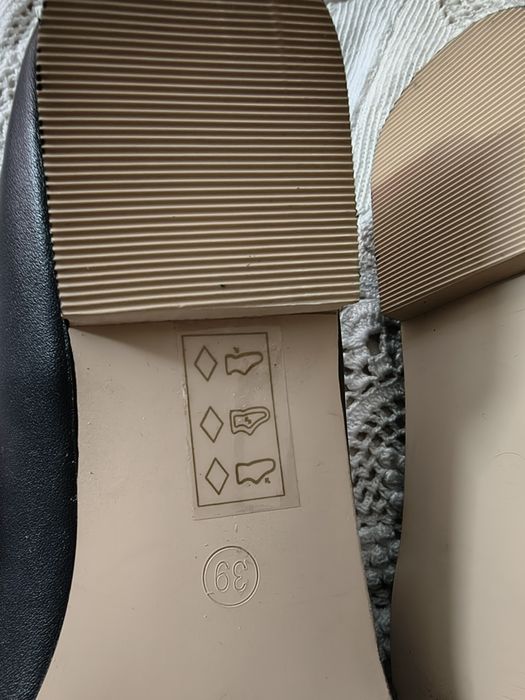 Нови обувки Oltre 39 номер