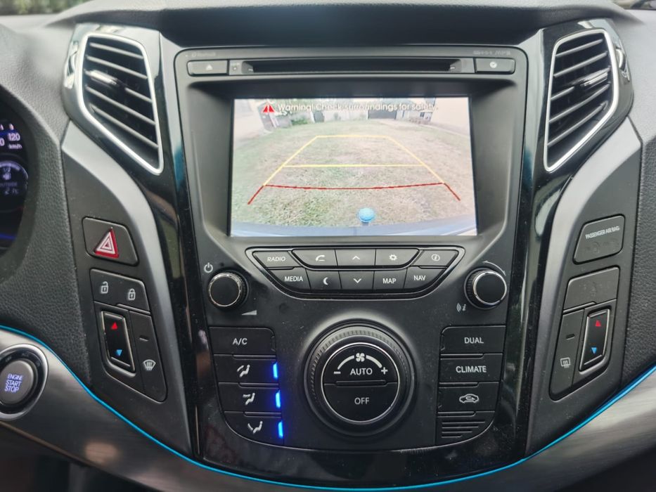 Hyundai i40 2012 blue drive 116hp.