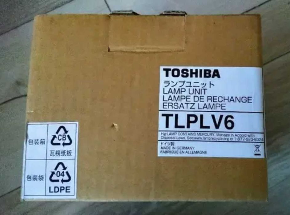 Lampa TLPLV6 pt videoproiector Toshiba TDP-S8, TDP-T8 sau TDP-T9