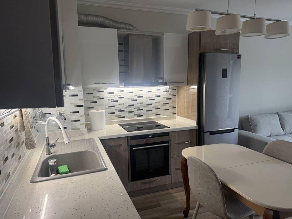 Дава се под наем Двустаен апартамент в Пловдив, Кючук Париж - 55 кв.м за 408 € - Снимка #3