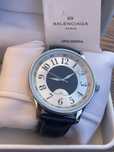 Un ceas balenciaga