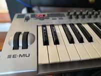 Controller MiDi 37 clape cu aftertouch USB