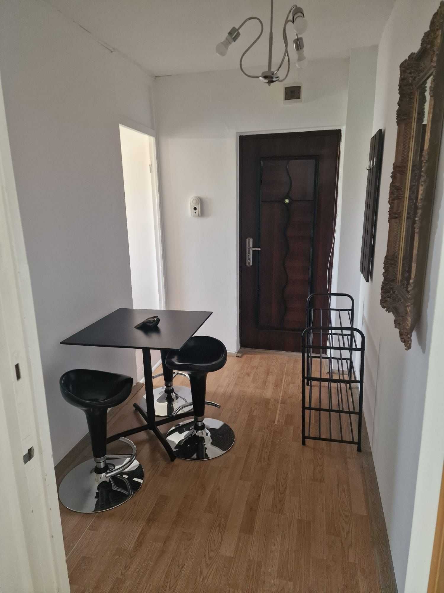 Închiriez apartament 2 camere zona 7 noiembrie la 5 min de Umf!