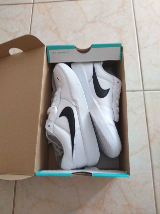 Adidași NIKE FORCE 58