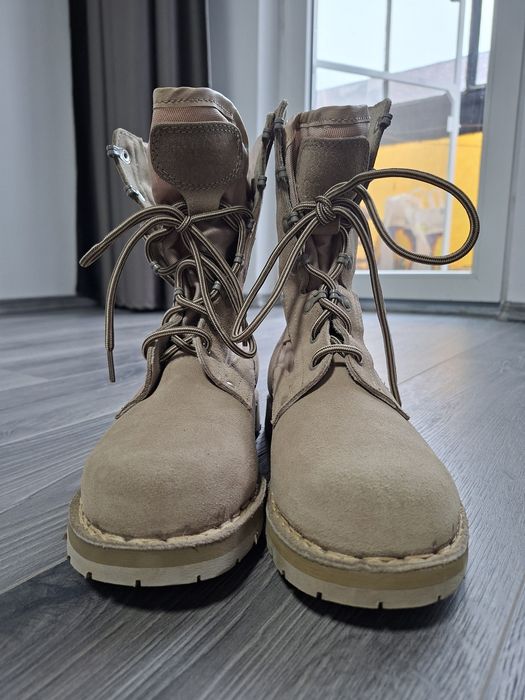 Bocanci armata mărimea 42