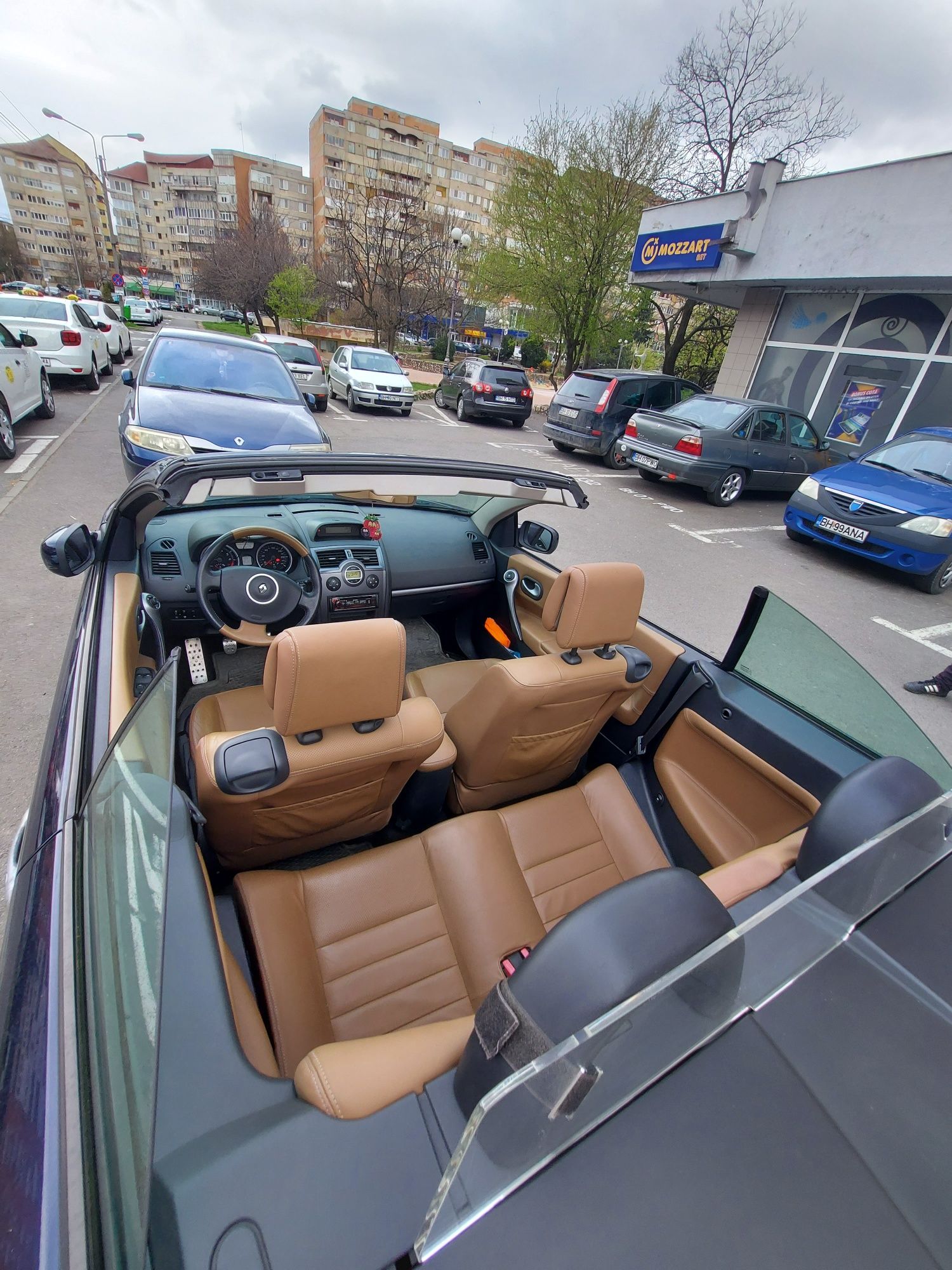 Vând Renault Megane Cabrio