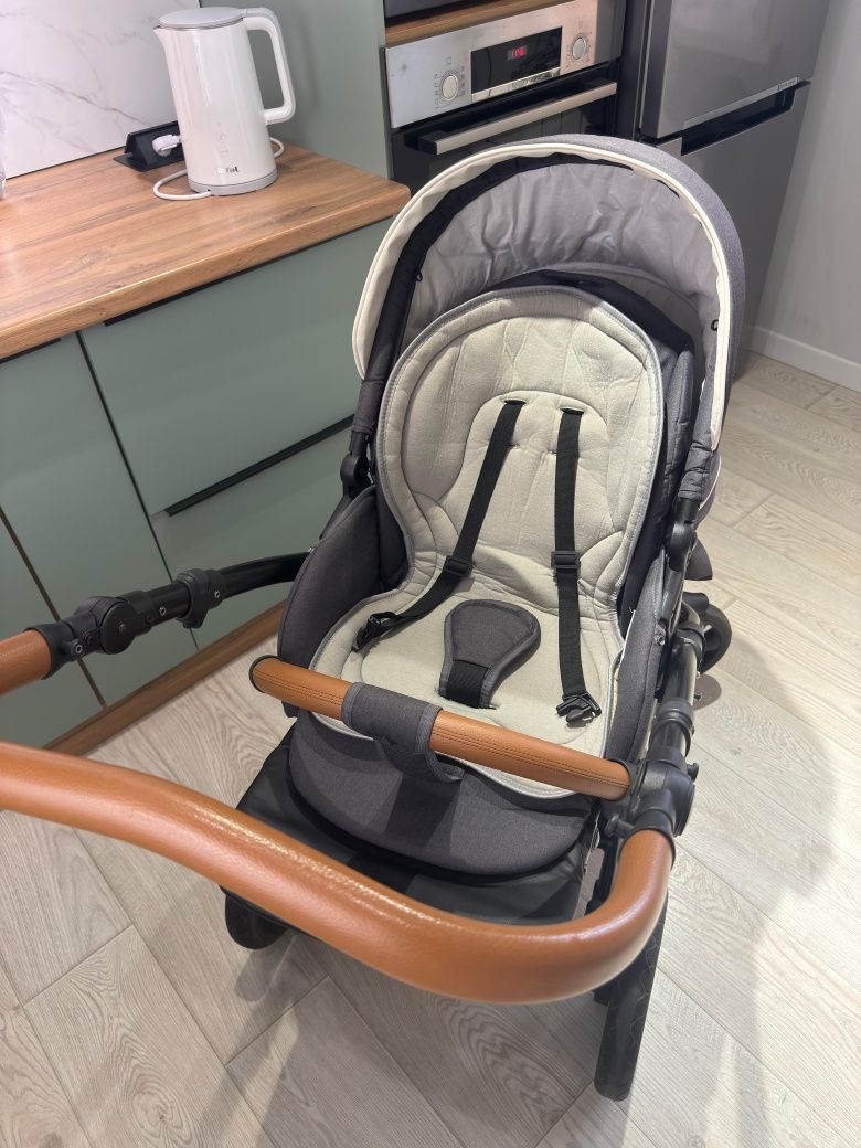 Продам детскую коляску  Tutis mimi style 2 в 1