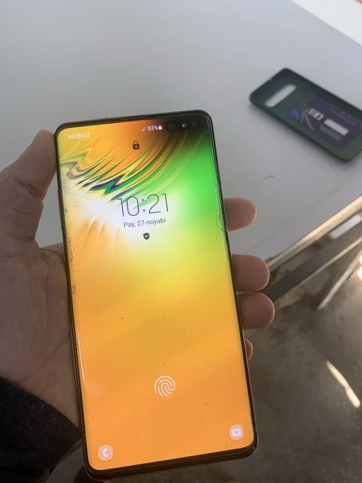 S10+5 G 512 Gb xotira xolati 10 dan /7