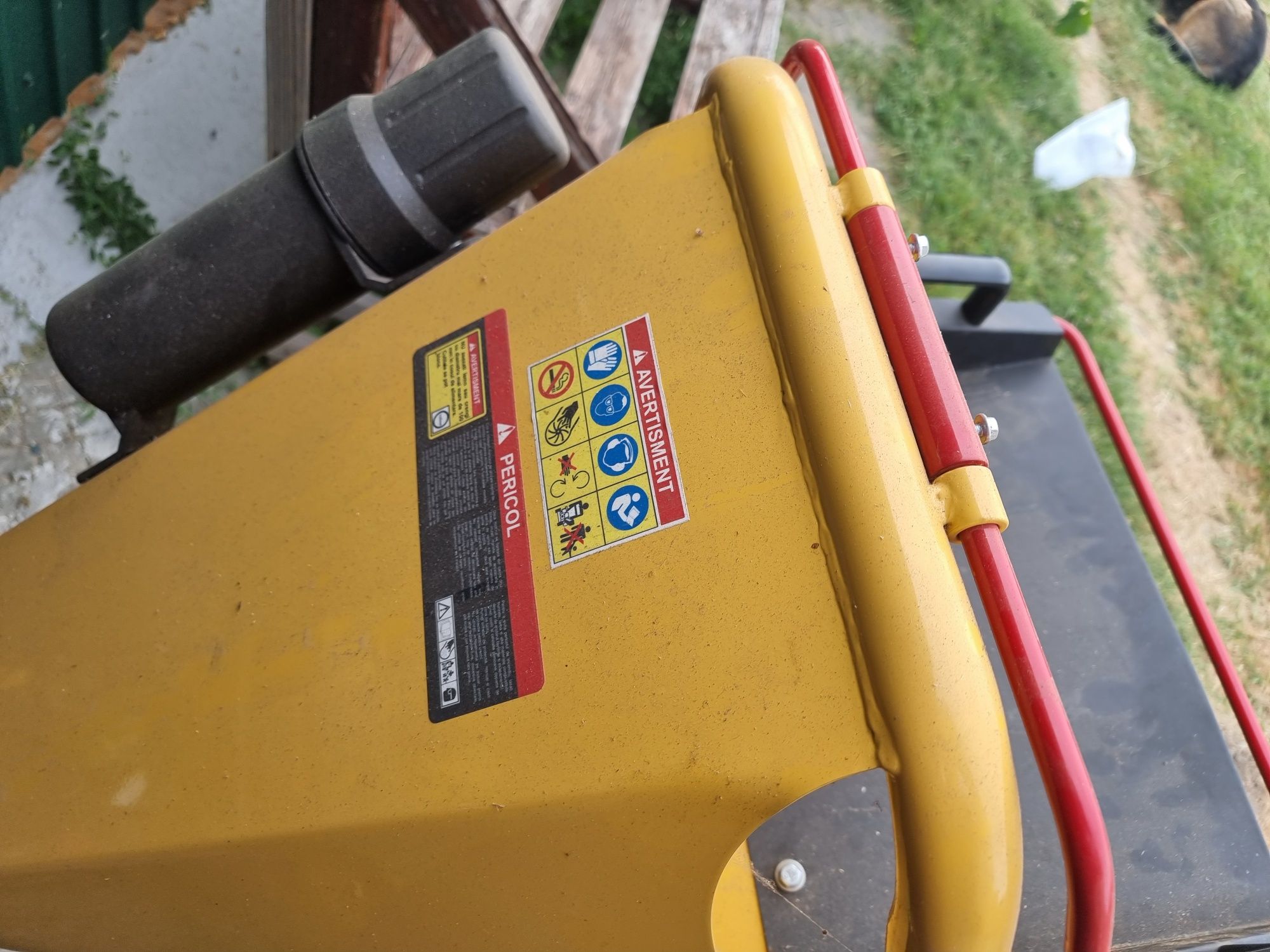 Tocător crengi resturi vegetale progarden model tb80n - ca nou