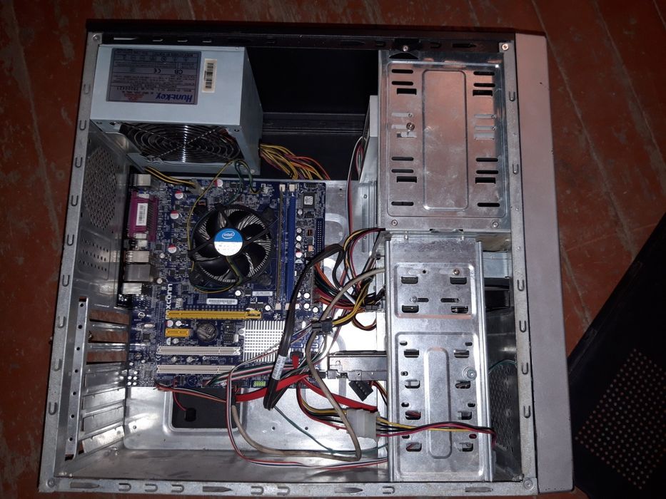 Продаю готовый комплект ПК — включай и пользуйся!

В комплект входит: