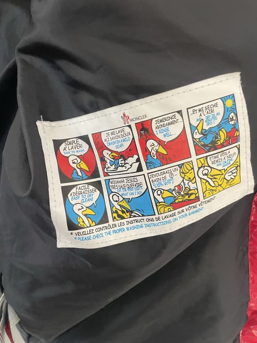 Geaca Moncler originala Model Red Label de vamzare