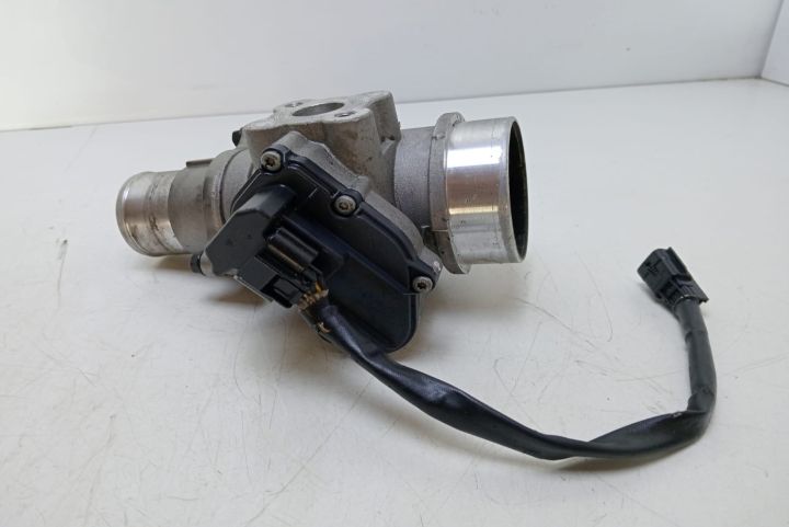 Supapa EGR  2.5 dci H8200222772 Renault Master a 2-a generatie (facel