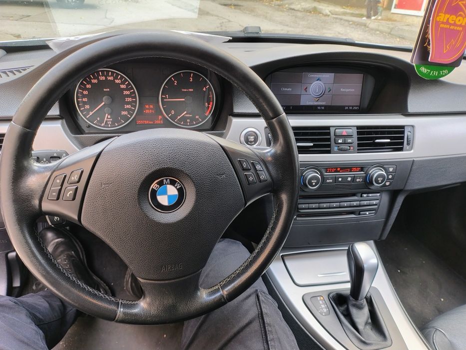 Lek avtomobil BMW 320 D