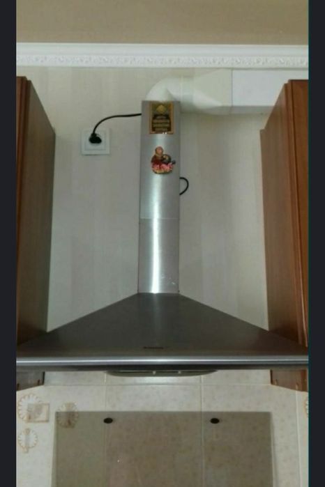 Продам вытяжку ля кухни