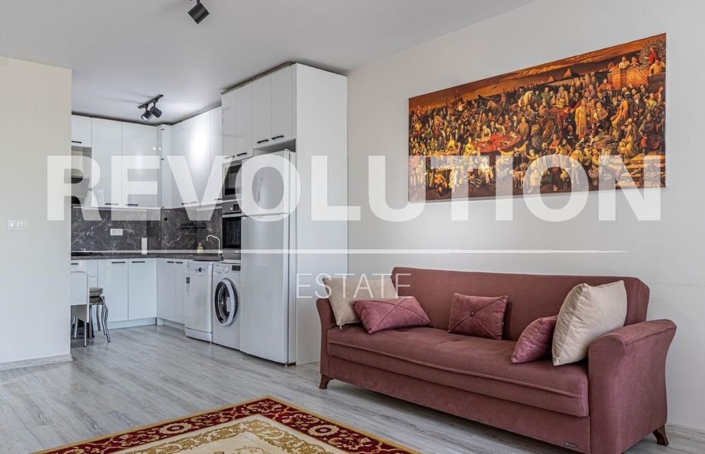 Дава се под наем Двустаен апартамент в Пловдив, Център - 80 кв.м за 509.49 € - Снимка #1