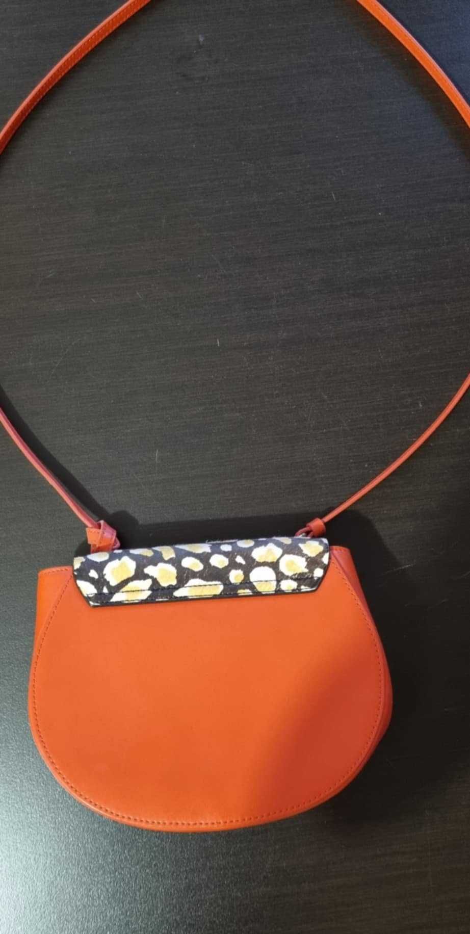 Чанти Guess Luxe и Calvin Klein,кожа