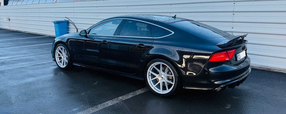 Vand Audi A7 4G S -line 300+ hp ,sau schimb cu suv