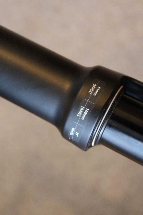 RockShox Pike Select RC29" DebonAir+ 140mm Tapered Boost suspensie