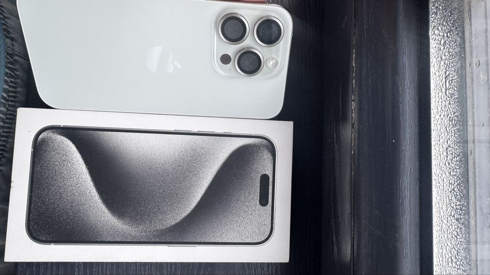 Iphone 15 pro 128 gb white titanium