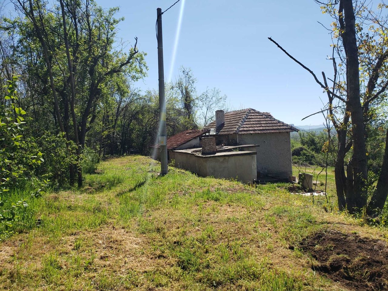 Продава се Къща в с. Градница, Област Габрово - 50 кв.м за 561 €/кв.м - Снимка #3