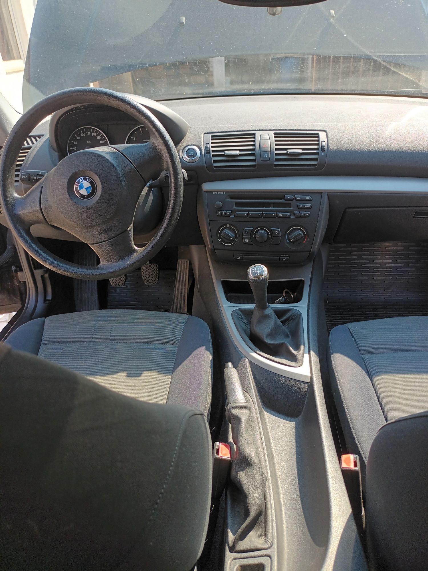 Vând BMW 116 benzină