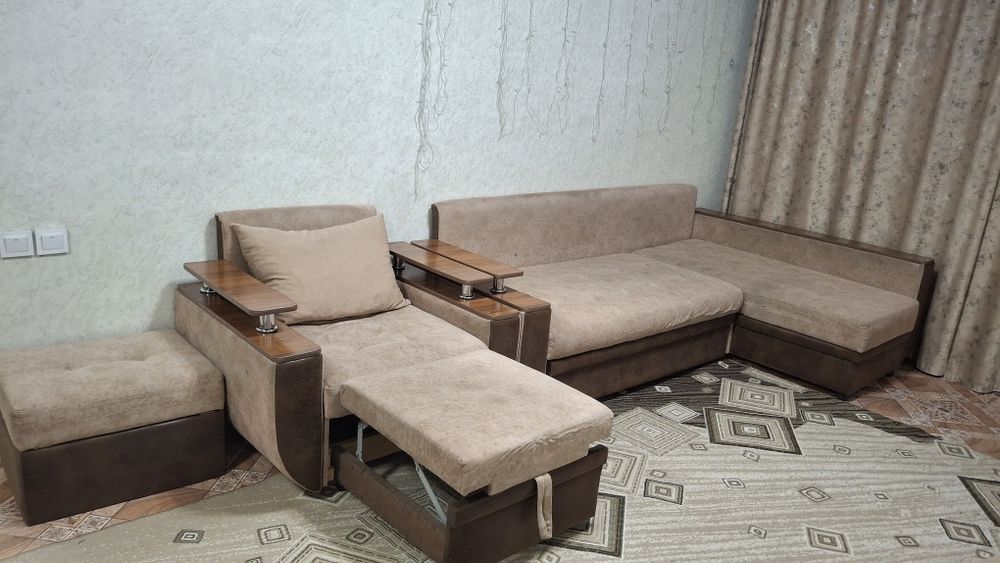 Угловой диван б/у