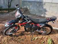 Enduro motosikl sotiladi