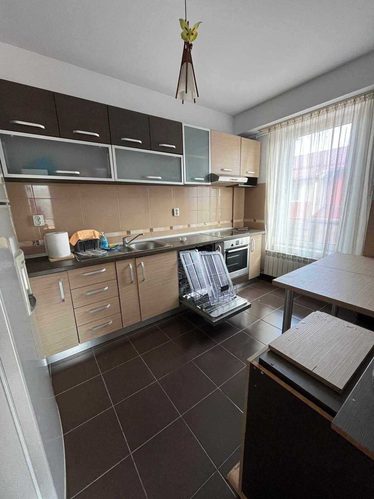Apartament 2 camere, semidecomandat, mobilat & utilat complet