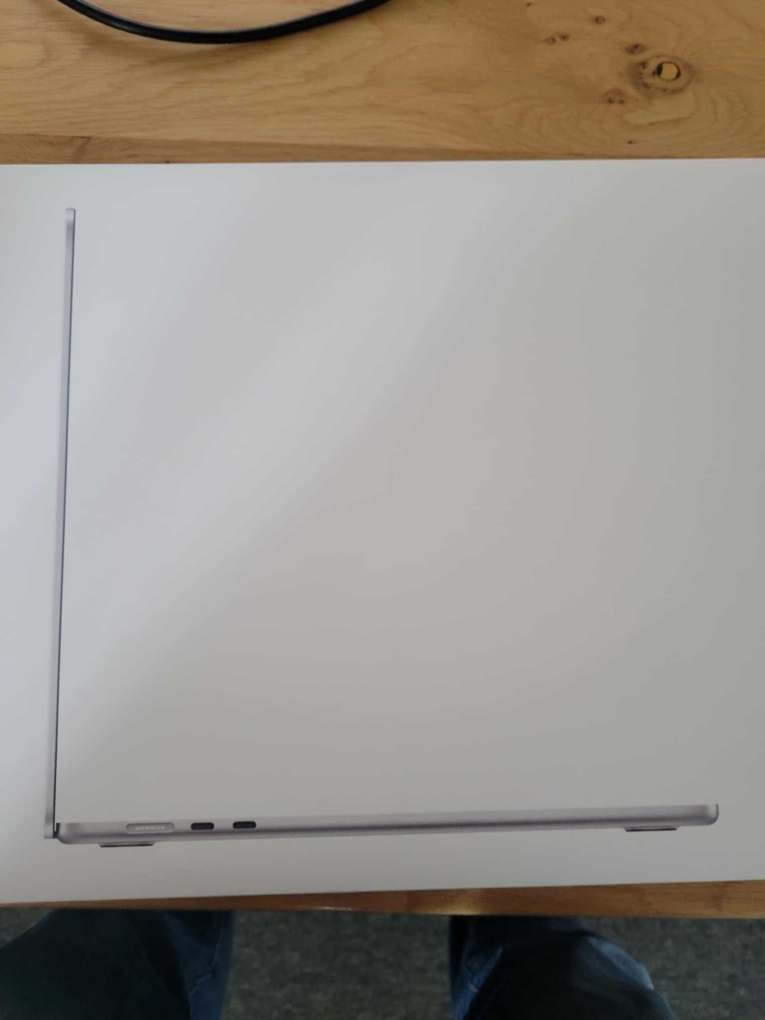 Кутия за Macbook Air 15" M3 chip