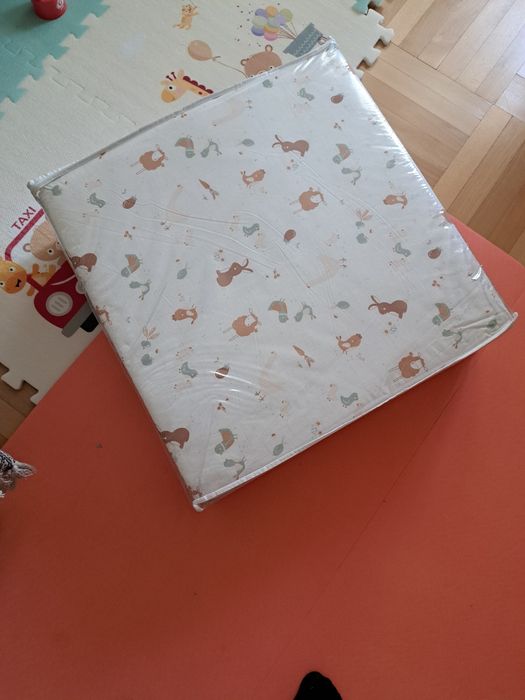 Covoras Interactiv 120x120cm, Saltea Convertibila si Scaun pentru Bebe