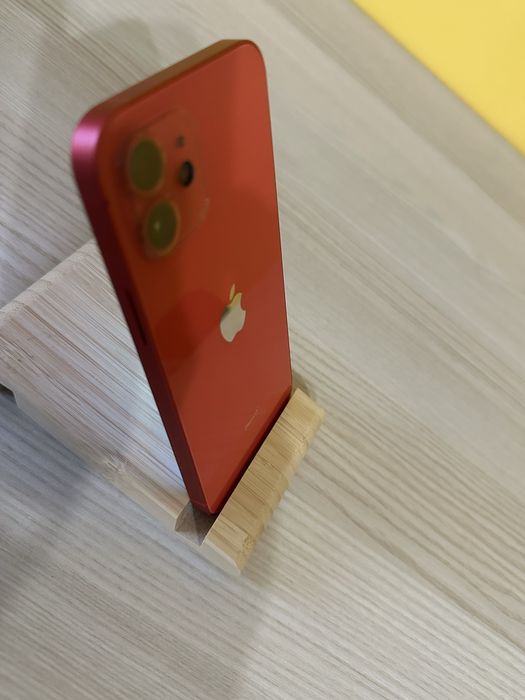 Iphone 12 rosu 64 GB