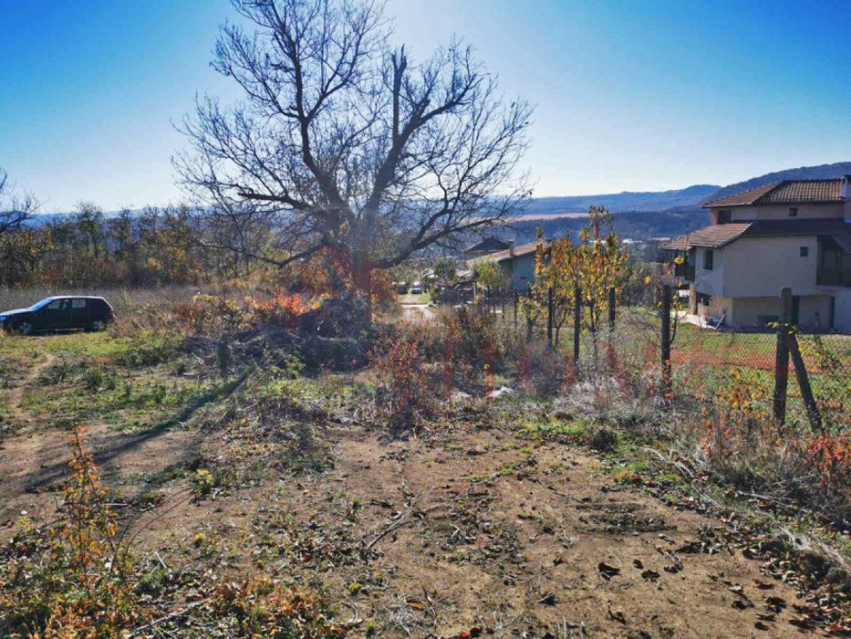 Продава се Парцел в Дебелец - 1096 кв.м за 57 €/кв.м - Снимка #5