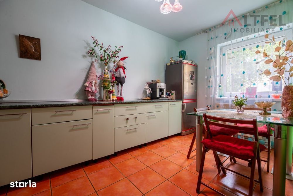 Apartament 2 camere decomandate 52 mp si pivnita in Valea Aurie