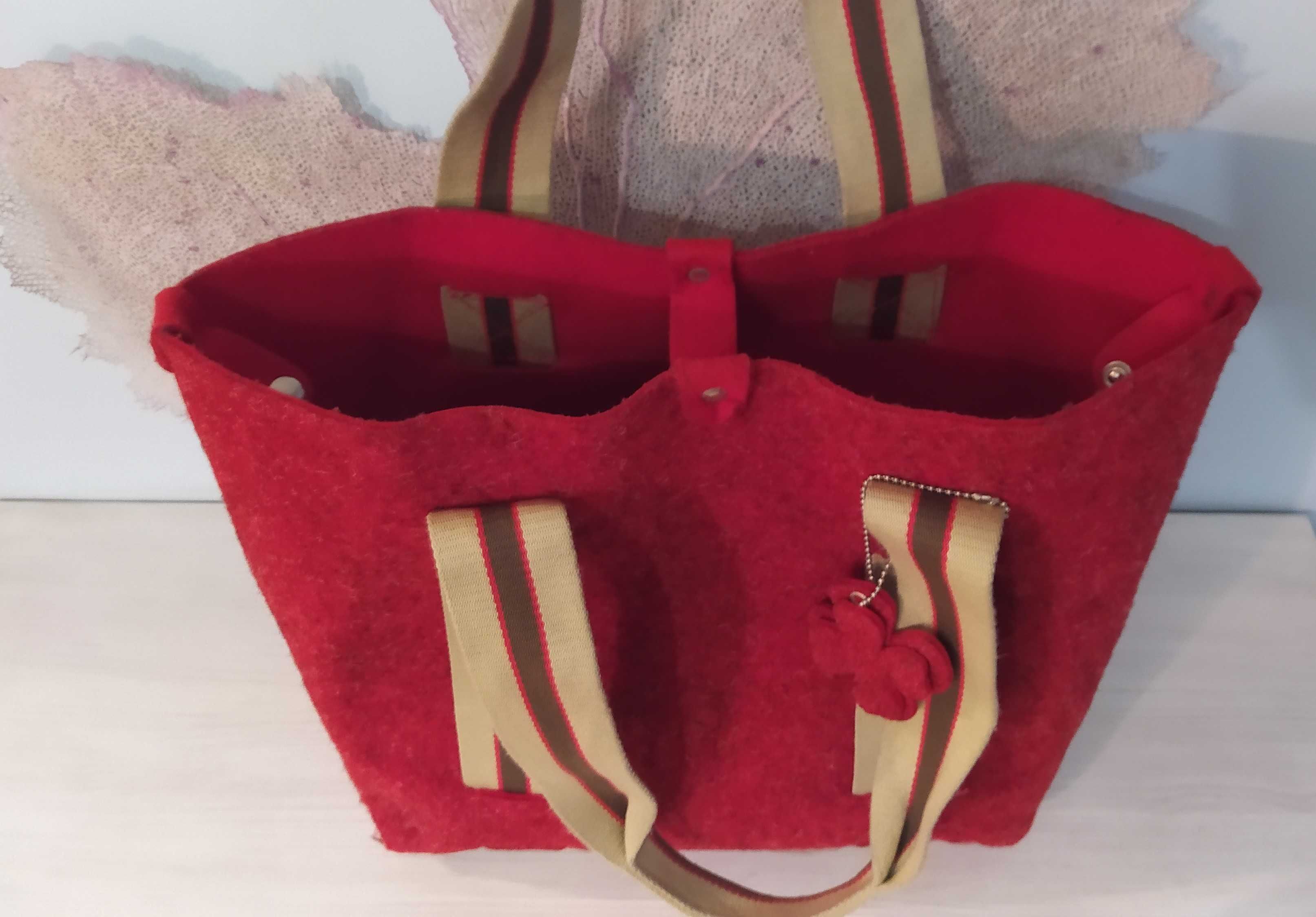 Червена tote чанта – филц, голяма