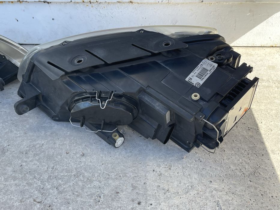Оригинални Ксенонови Фарове VW Passat 6