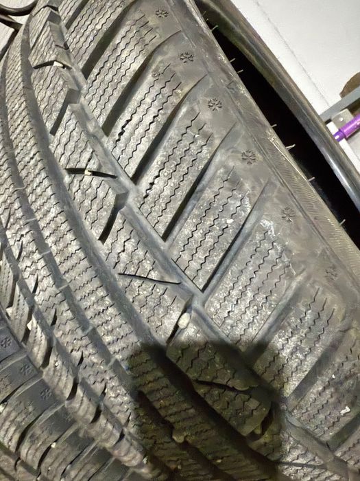 Зимняя резина 235/45 R18