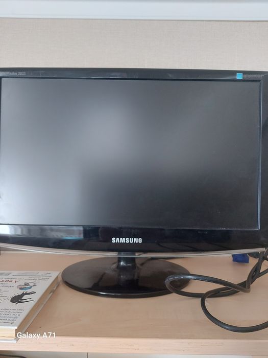 Продам манитор samsung